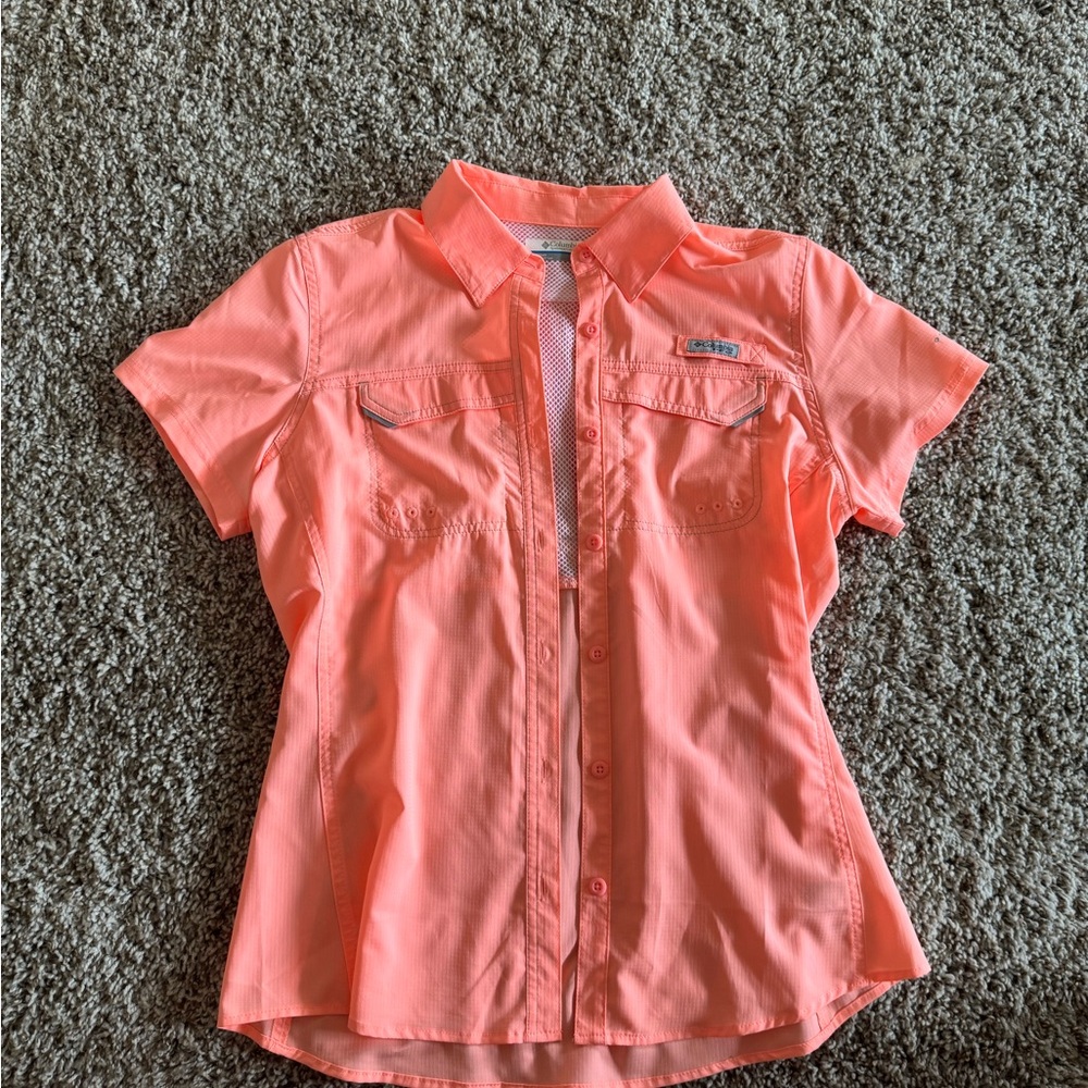 Columbia Vibrant Coral Short-Sleeve Shirt Medium